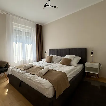 Europa * 贝凯什乔包